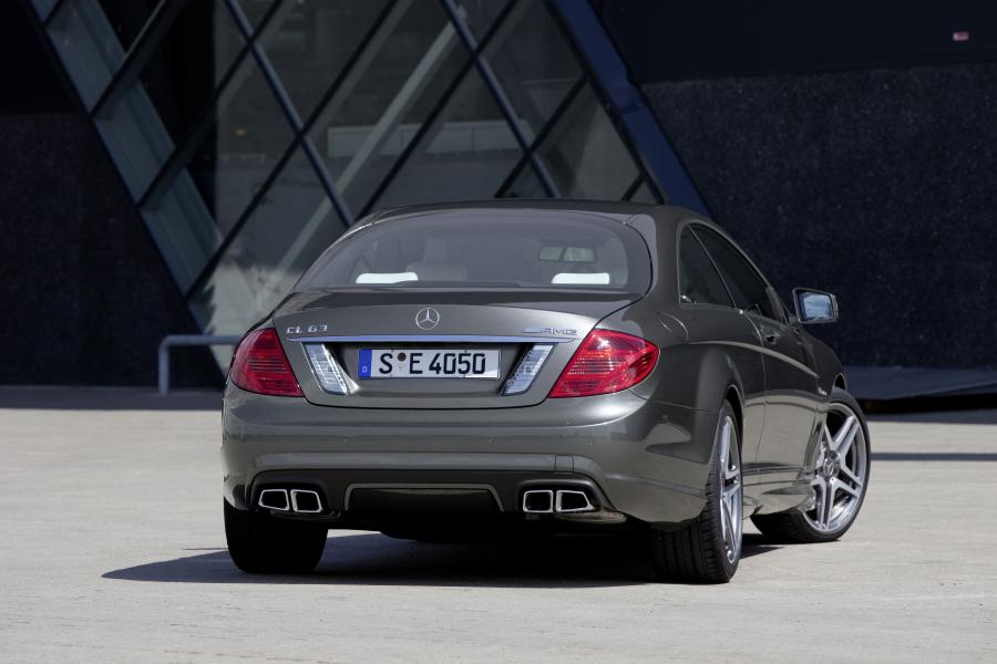  Mercedes-Benz CL63 AMG 2010 года  (фото 38 из 45)